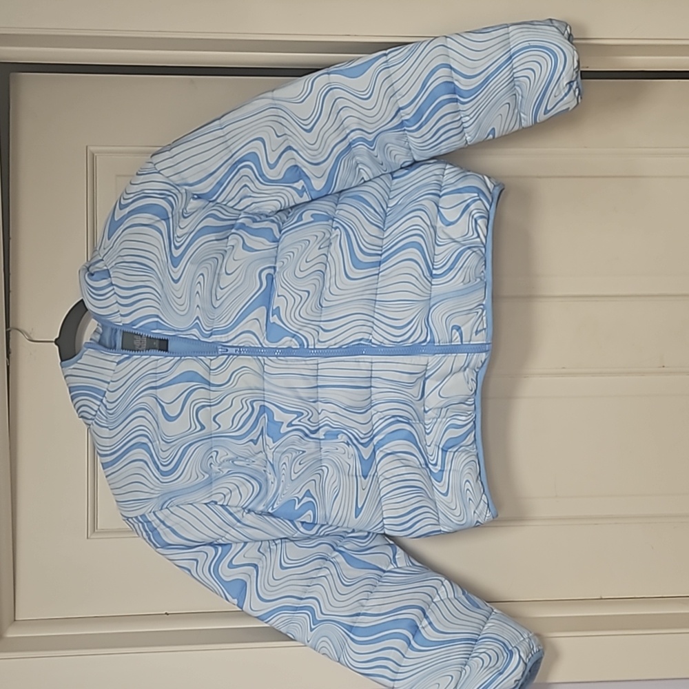Wild fable opt art puffer jacket with hood